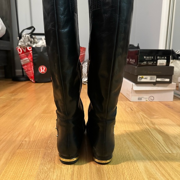 Michael Kors Ailee Flat Boot - Picture 4 of 6